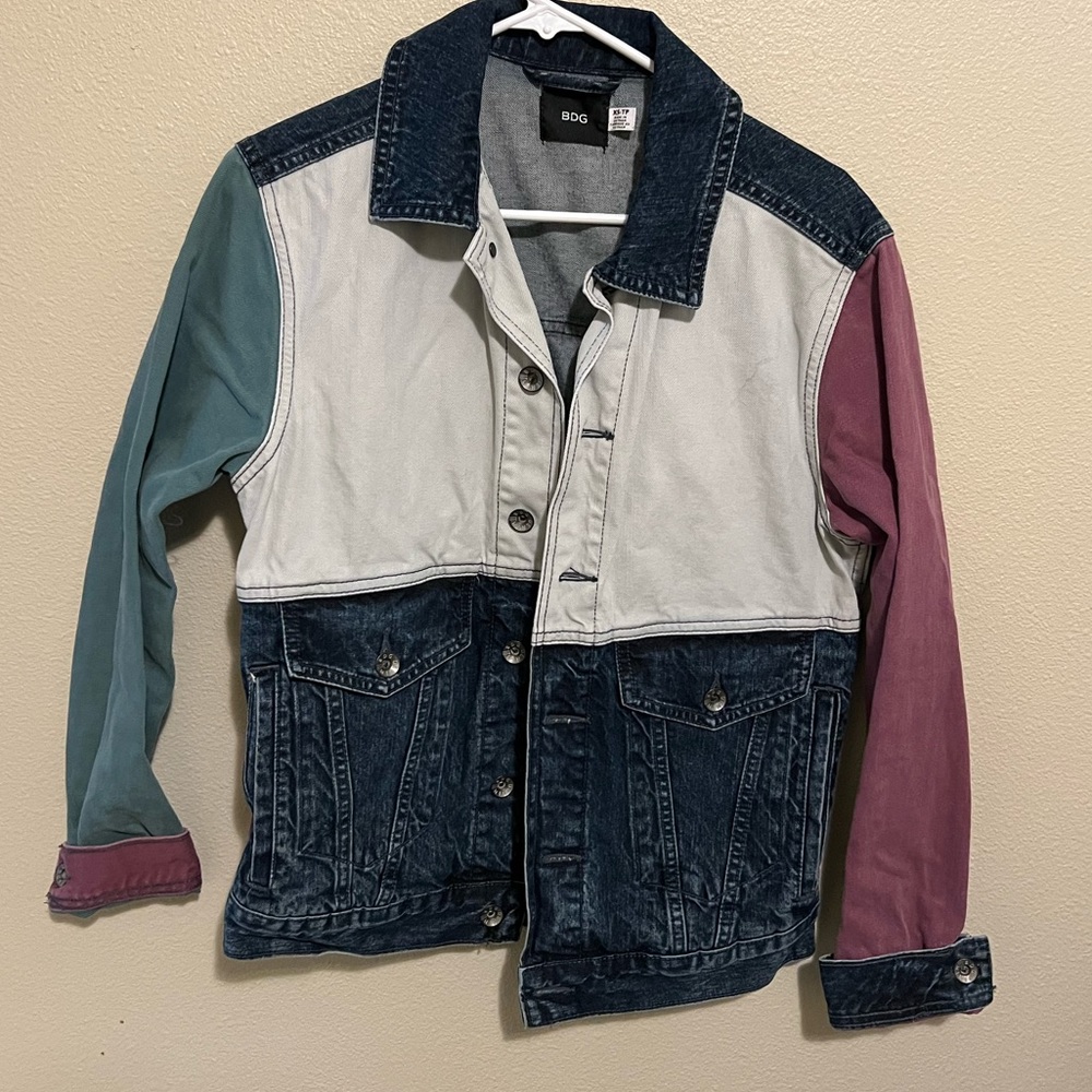 Color blocked denim jacket